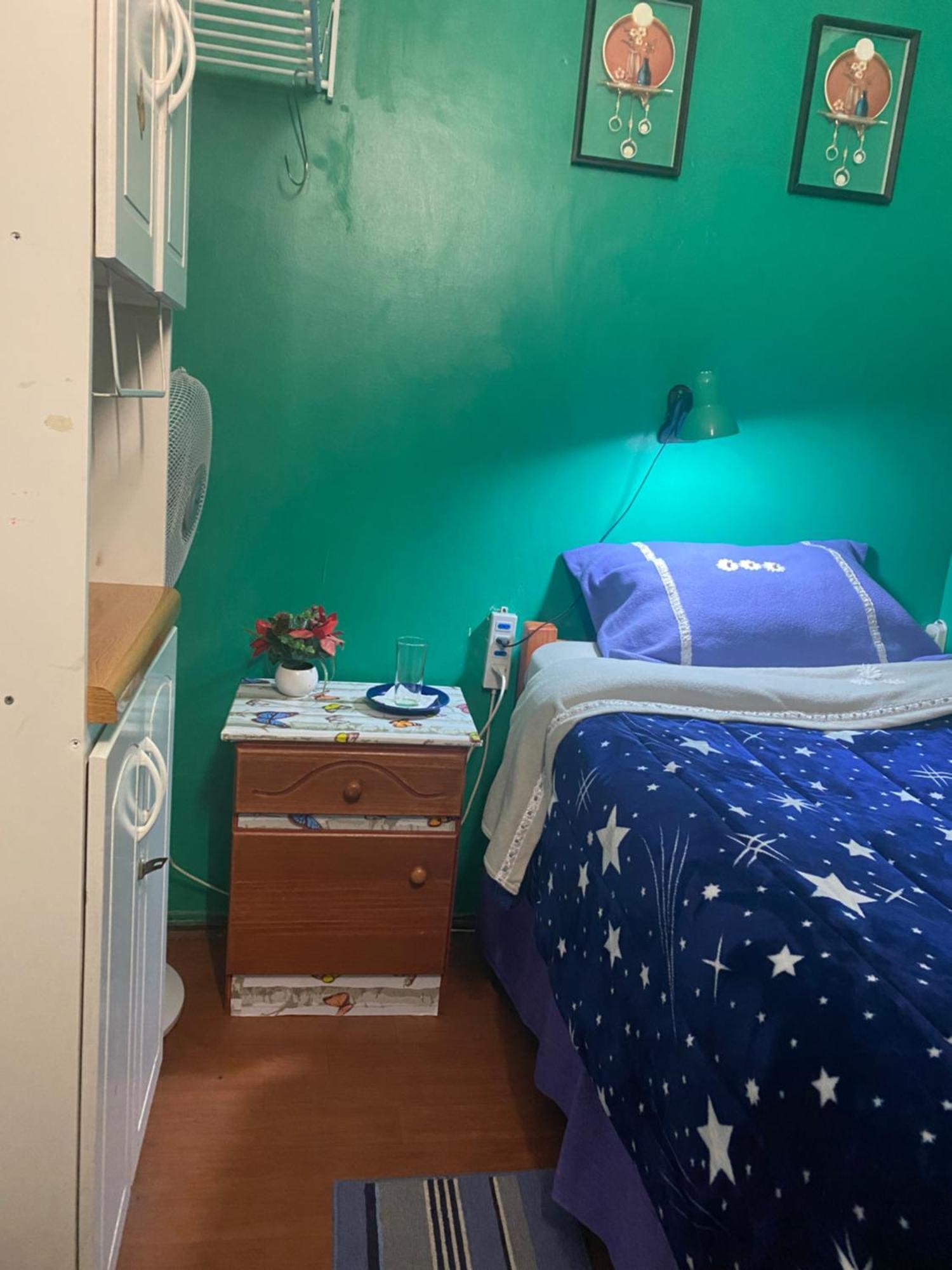 Pensión Don Quijote Family Homestay *